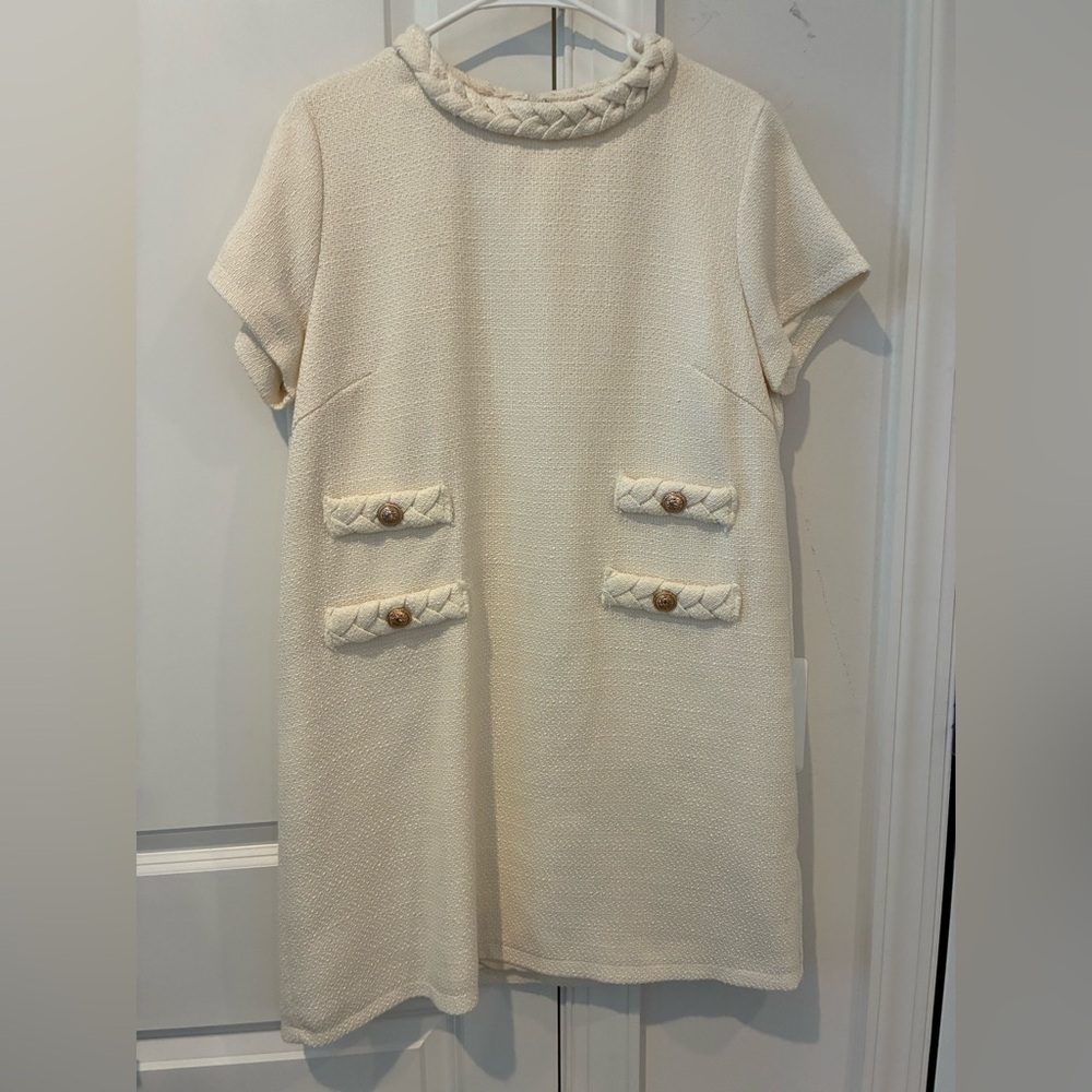 Elegant Cream Short Sleeve Dress